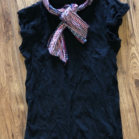 various tops selling as bundle or seperates - Picture 4 of 6